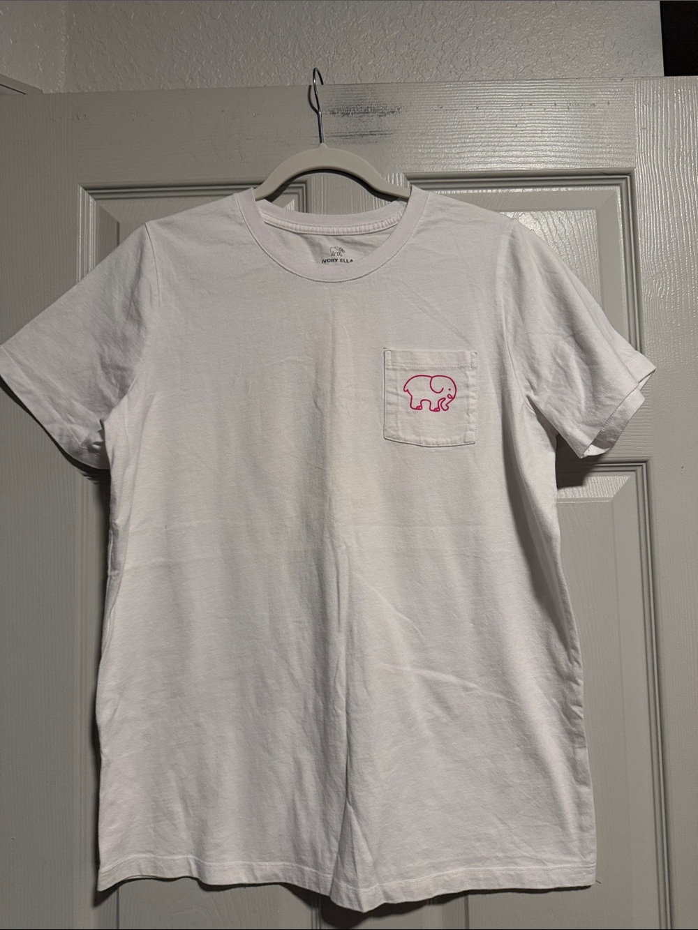 ivory ella White Short Sleeve Tee with Pink Elephant Pocket